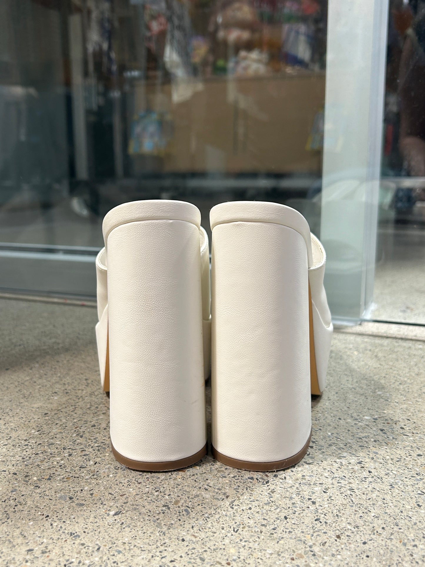 White leather chunky heel mules