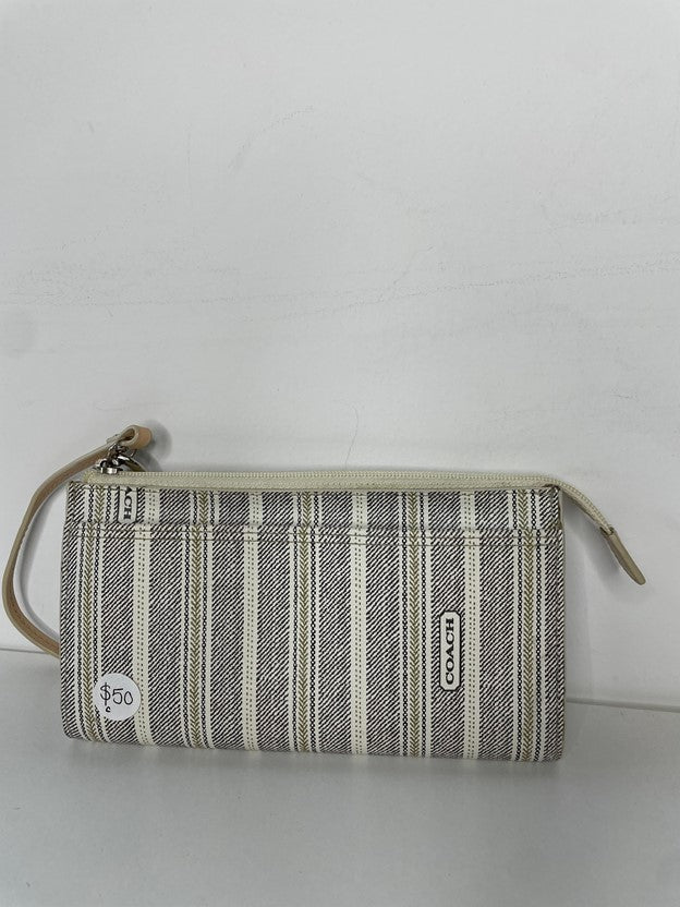Printed Leather Wristlet Wallet