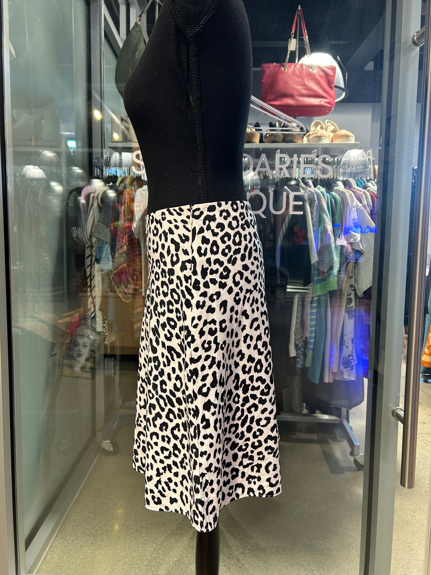 Black & white leopard print midi skirt