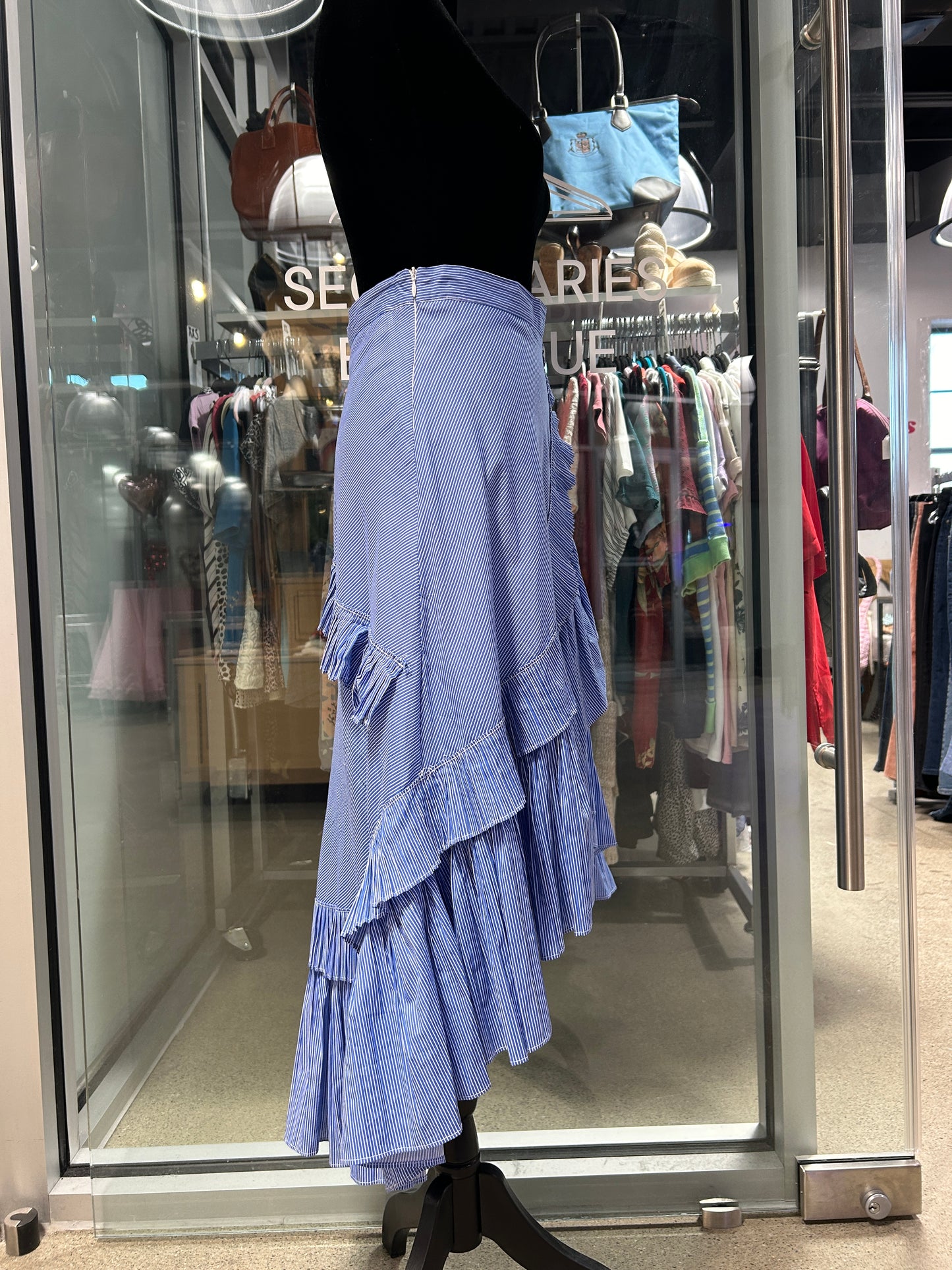 “Chic Wish” Applause of Ruffle Tiered Frill Hem Skirt