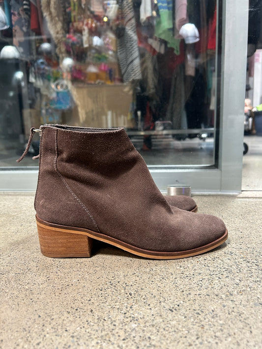 Brown suede ankle booties