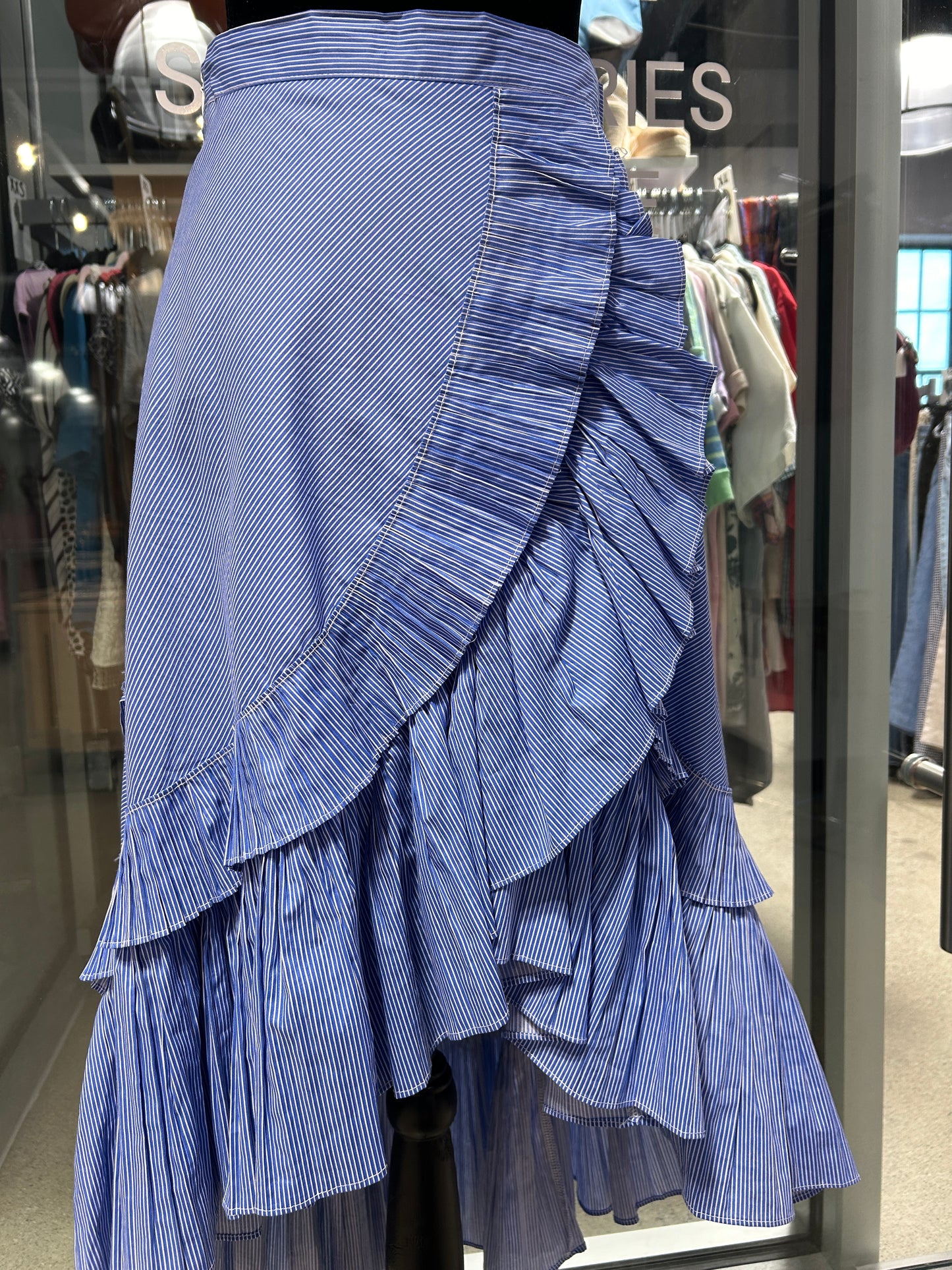 “Chic Wish” Applause of Ruffle Tiered Frill Hem Skirt