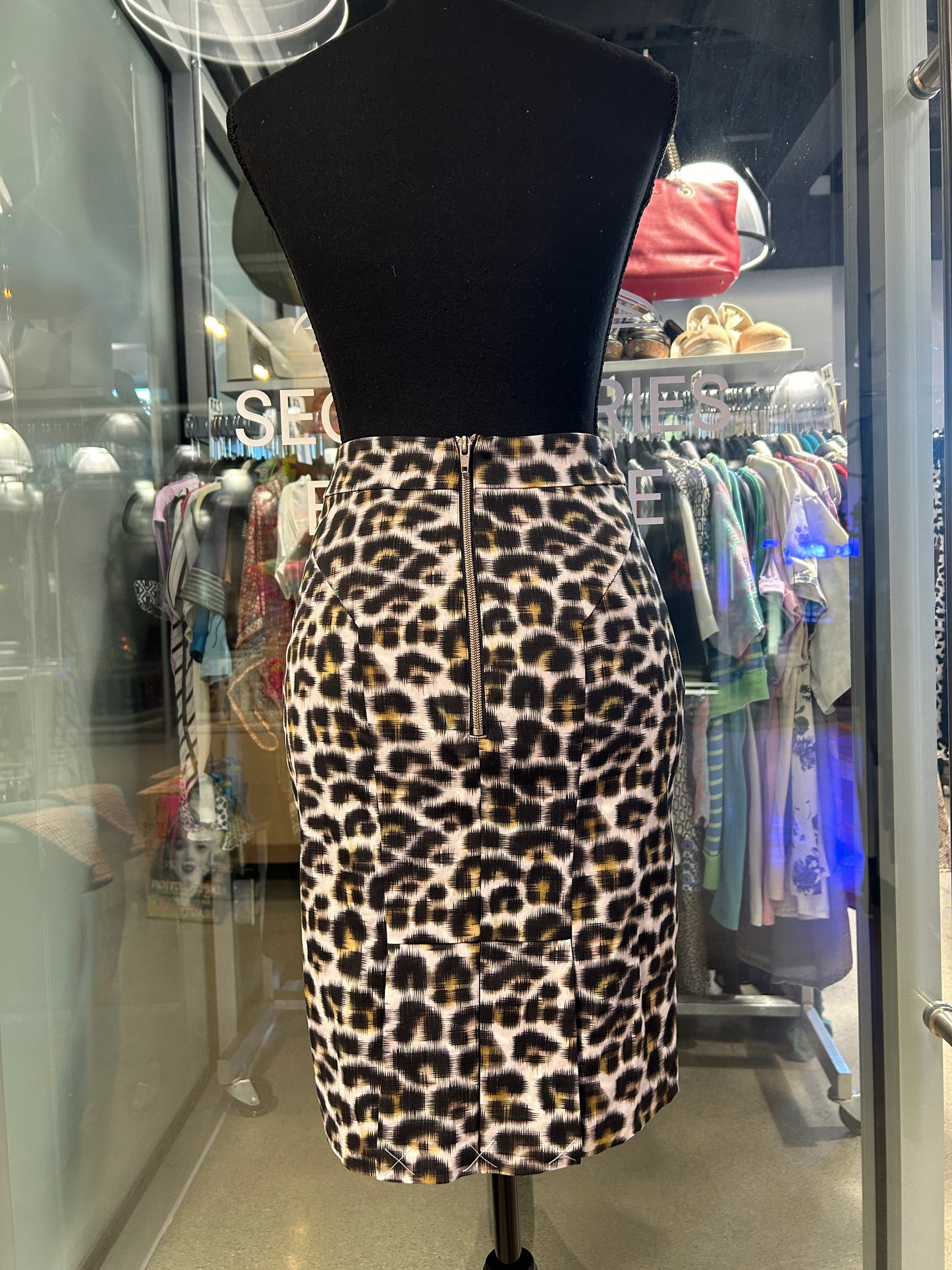 Leopard print pencil skirt