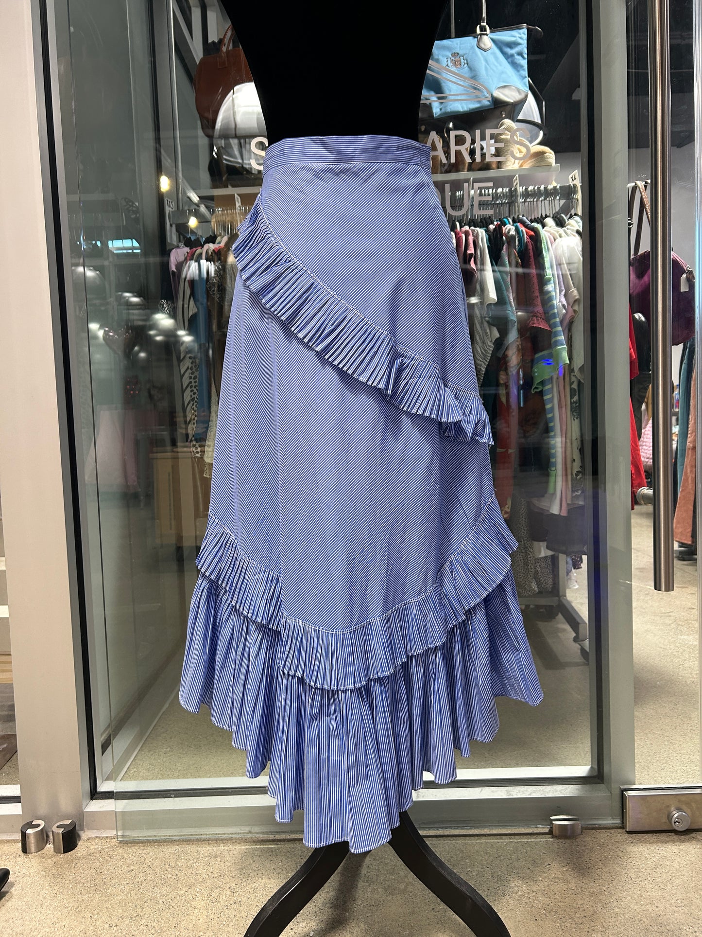 “Chic Wish” Applause of Ruffle Tiered Frill Hem Skirt