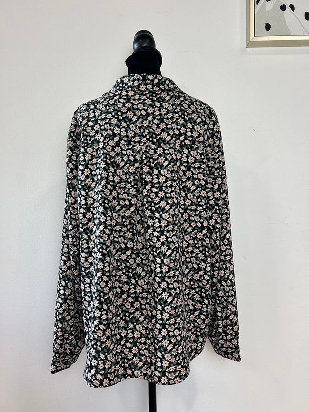 Black Multicolor Floral Pattern Long Sleeve Collared Button Down