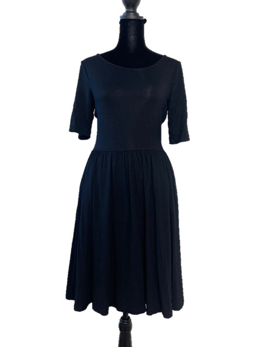Black Short Sleeve Midi A-line Dress with Pockets