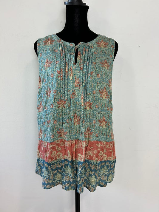 Sleeveless Keyhole Cutout Floral Top