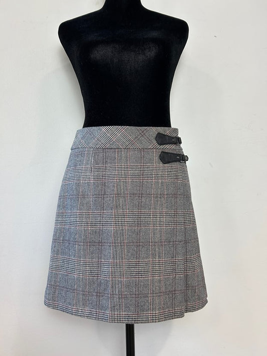 Plaid Buckle Detail Mini Skirt