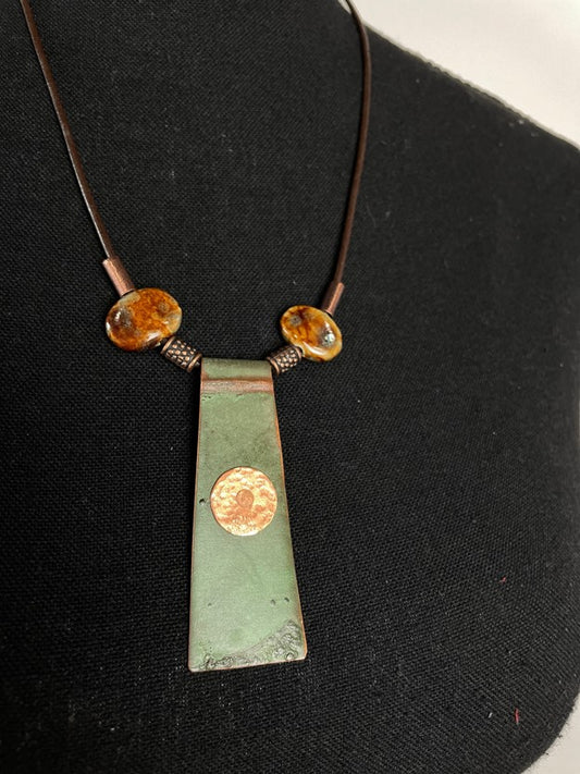 COPPER PLATED PENDANT NECKLACE