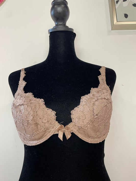 Vintage Tan Lace Bra with Bow